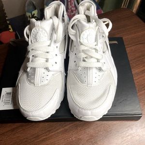 Kids white Nike huarache